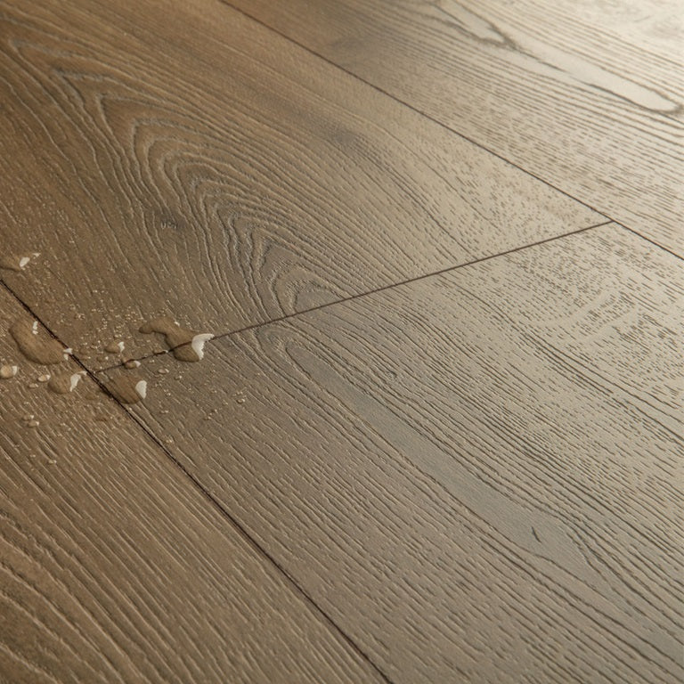 Quick-Step Classic – Warme Braune Eiche (CLM5789)