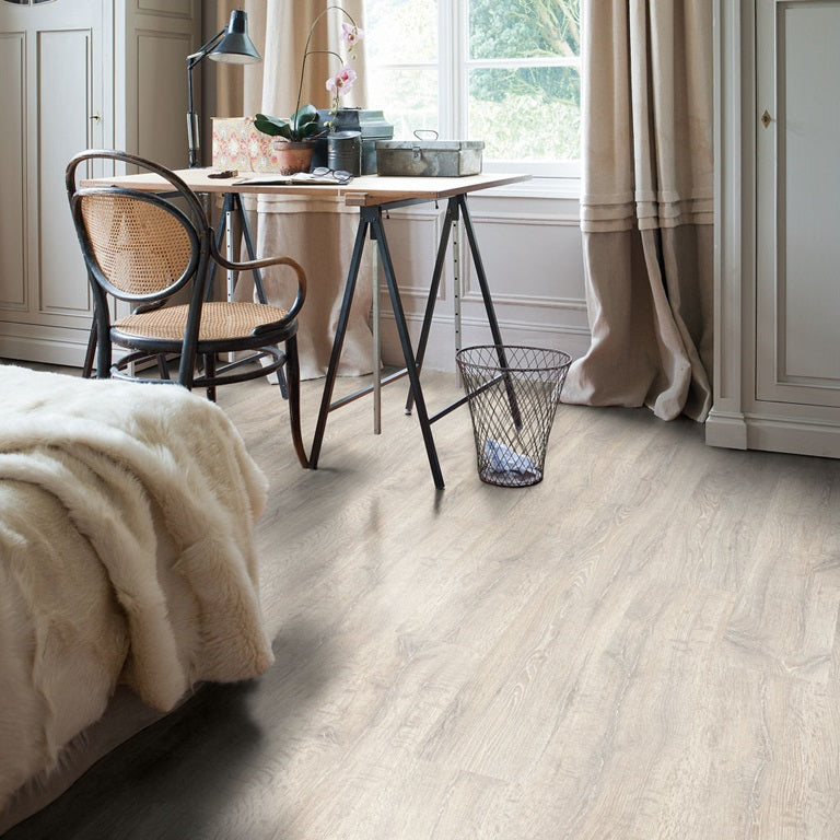 Quick-Step Classic – Wiedergewonnene Weiße Patina-Eiche (CL1653)