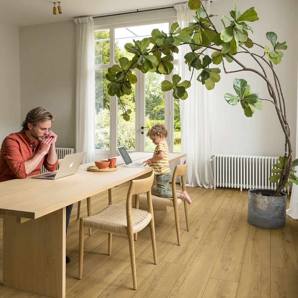Quick-Step Classic – Honigbraune Eiche (CLM5792)