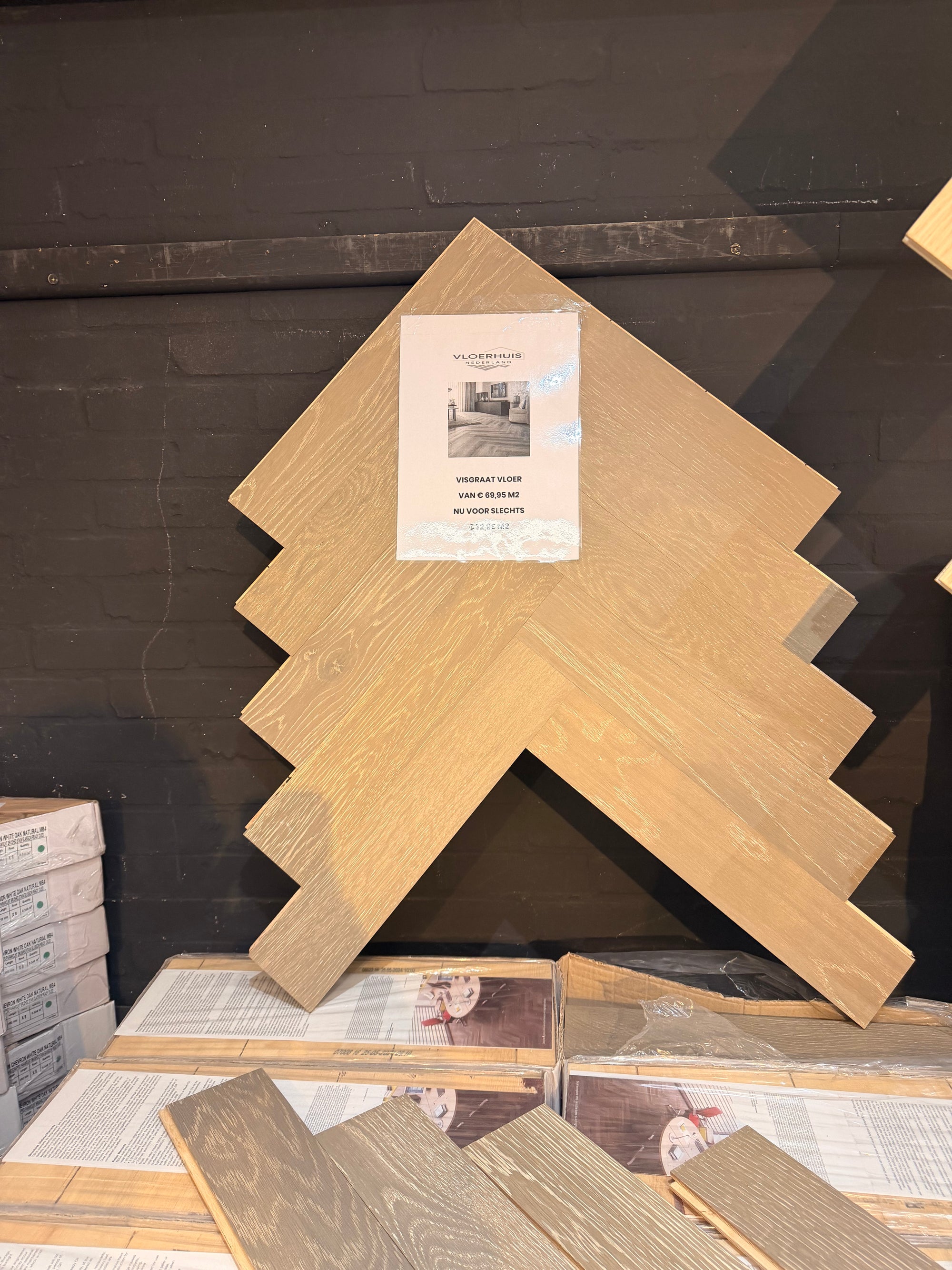 Aanbieding Houten vloeren Hongaarse punt & Visgraat vloeren