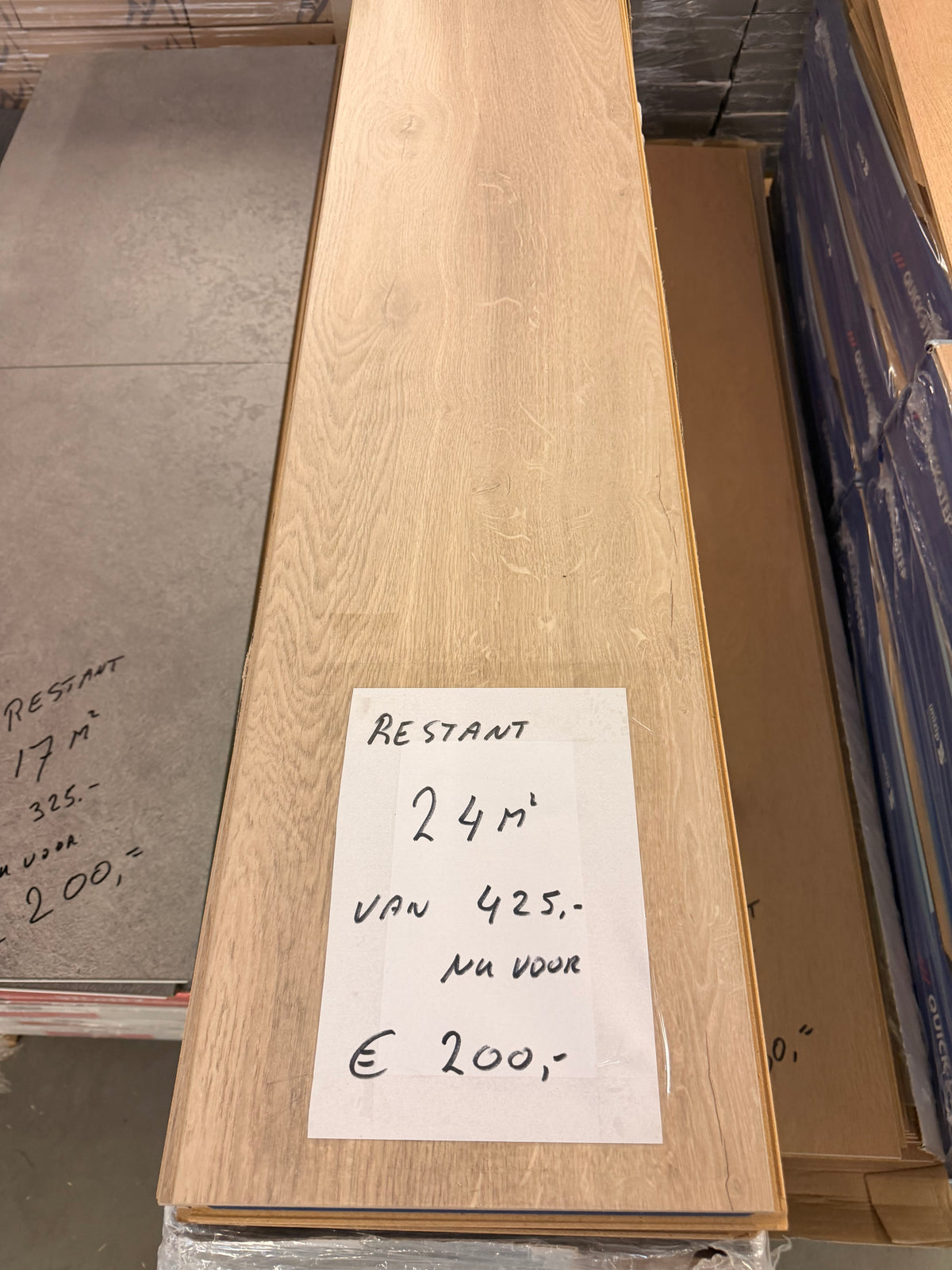 Restant partijen laminaat in de aanbieding op=op