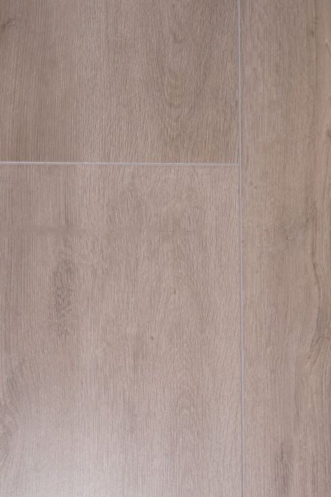 Laminate Pavilion Oak Extra Wide 32.6cm